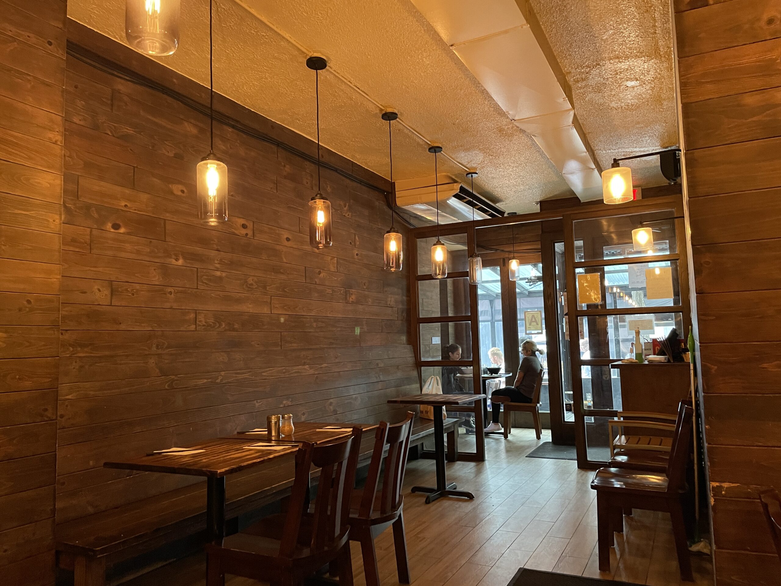 Zurutto Ramen & Gyoza bar, good ramen in New York